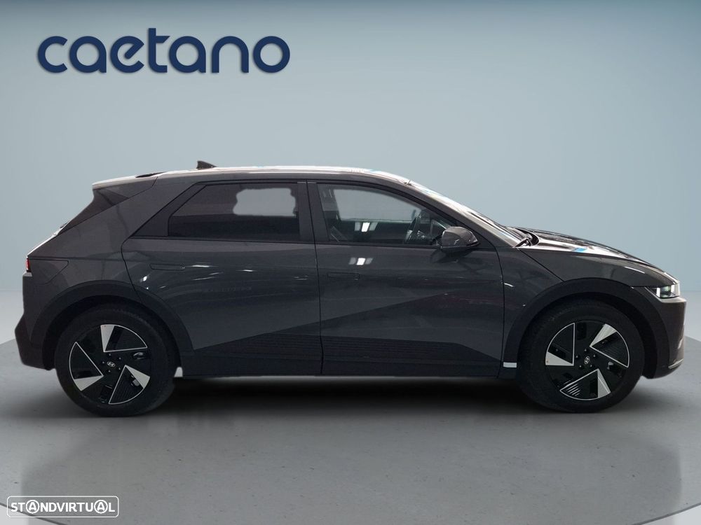 Hyundai IONIQ 84 kWh Premium Plus — fotografia 9