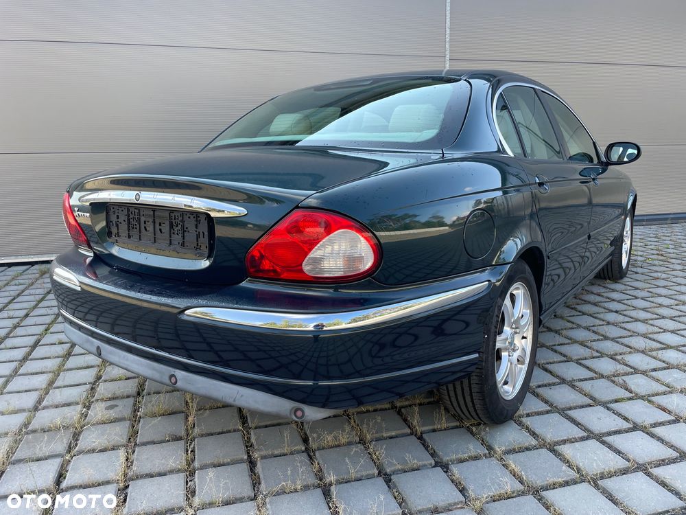 Jaguar X-Type Estate 2.0 V6 Executive - 14