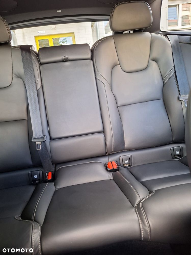 Volvo XC 60 B5 D AWD Geartronic RDesign - 26