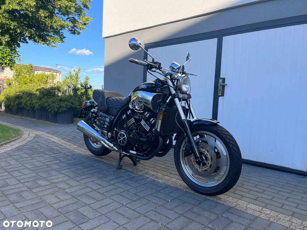 Yamaha V-MAX - 2