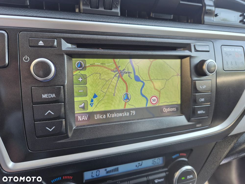 Toyota Auris - 25