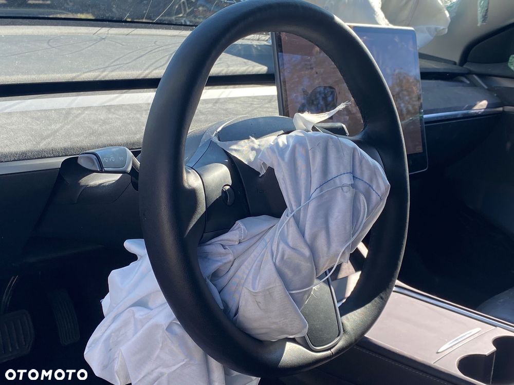 Tesla Model 3 Long Range AWD - 11