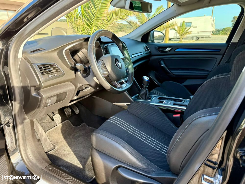 Renault Mégane 1.5 Blue dCi GT Line J18 - 11