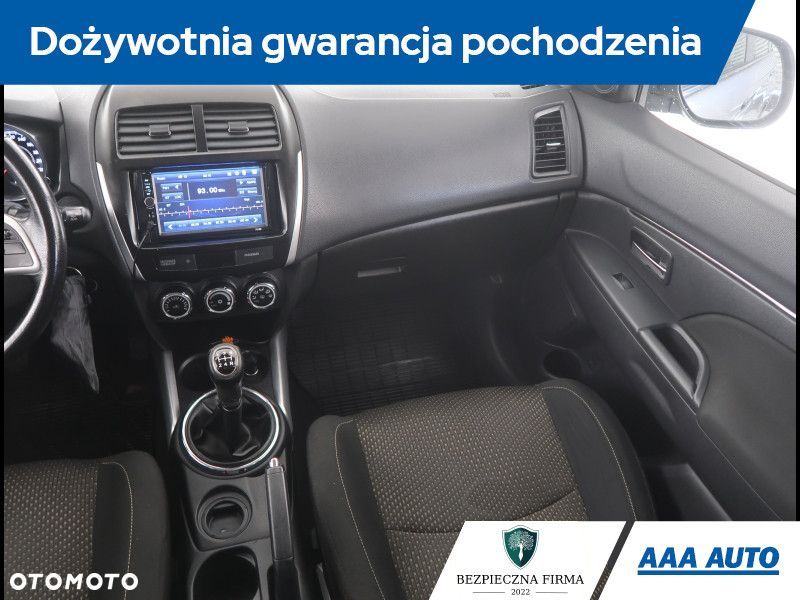 Mitsubishi ASX - 9