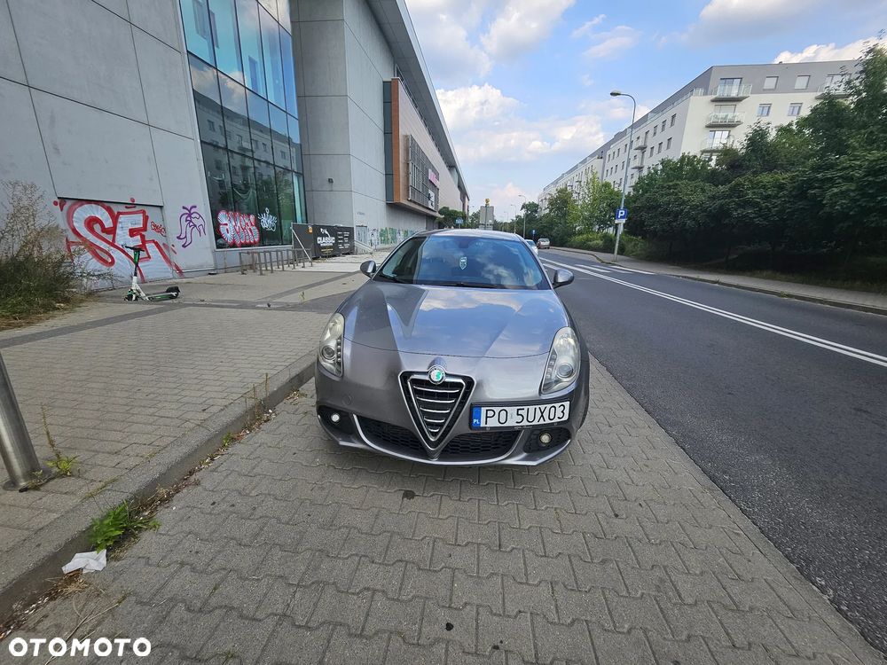 Alfa Romeo Giulietta 2.0 JTDM Distinctive - 4