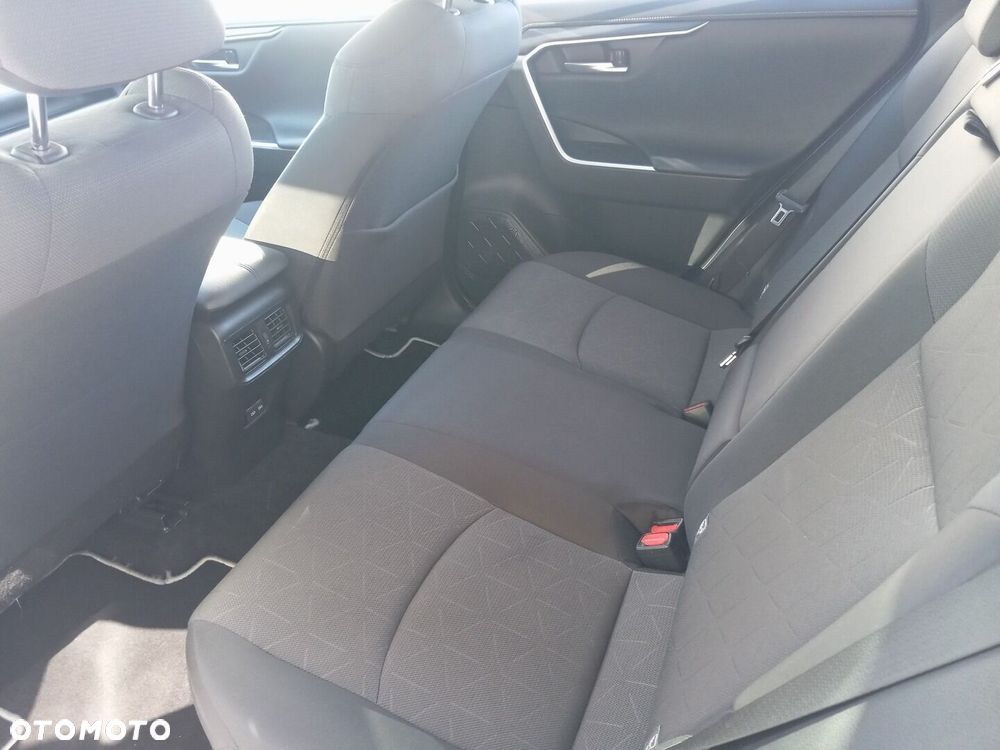 Toyota RAV4 - 11