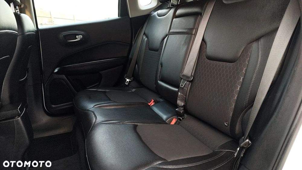 Jeep Compass 1.4 MultiAir Limited - 28