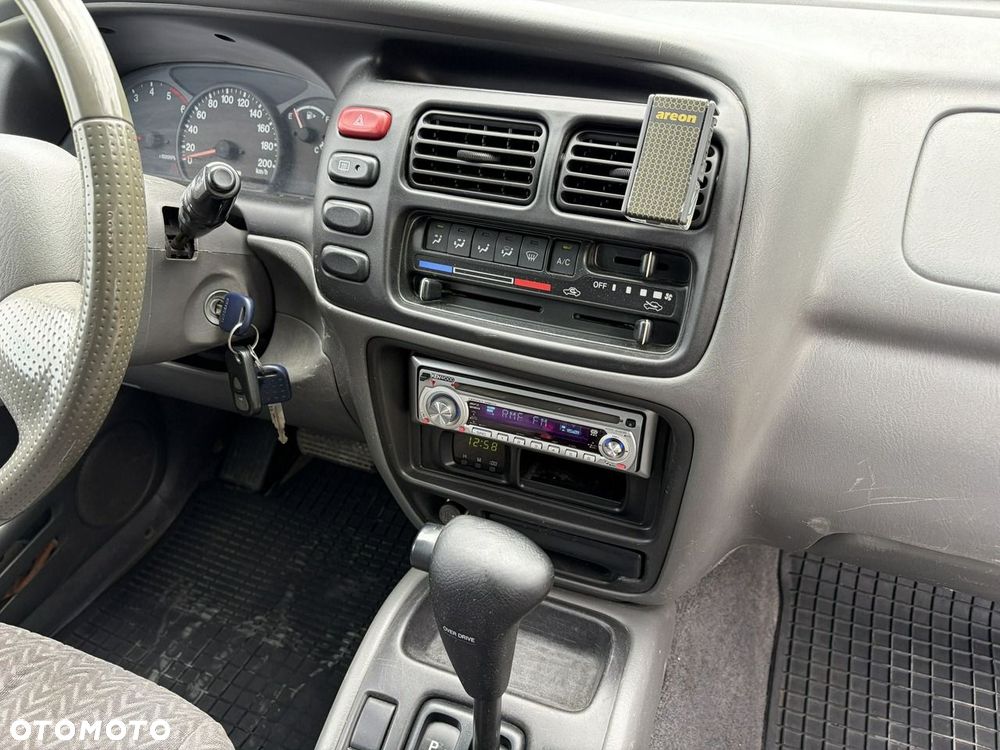 Suzuki Grand Vitara - 10