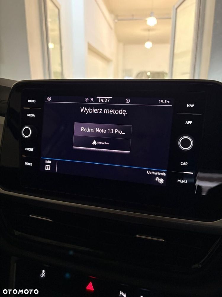 Volkswagen T-Roc - 23