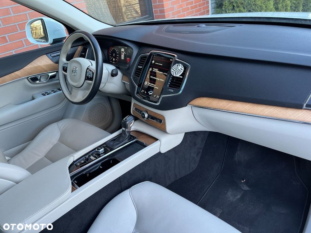 Volvo XC 90 B5 B AWD Plus Bright - 7
