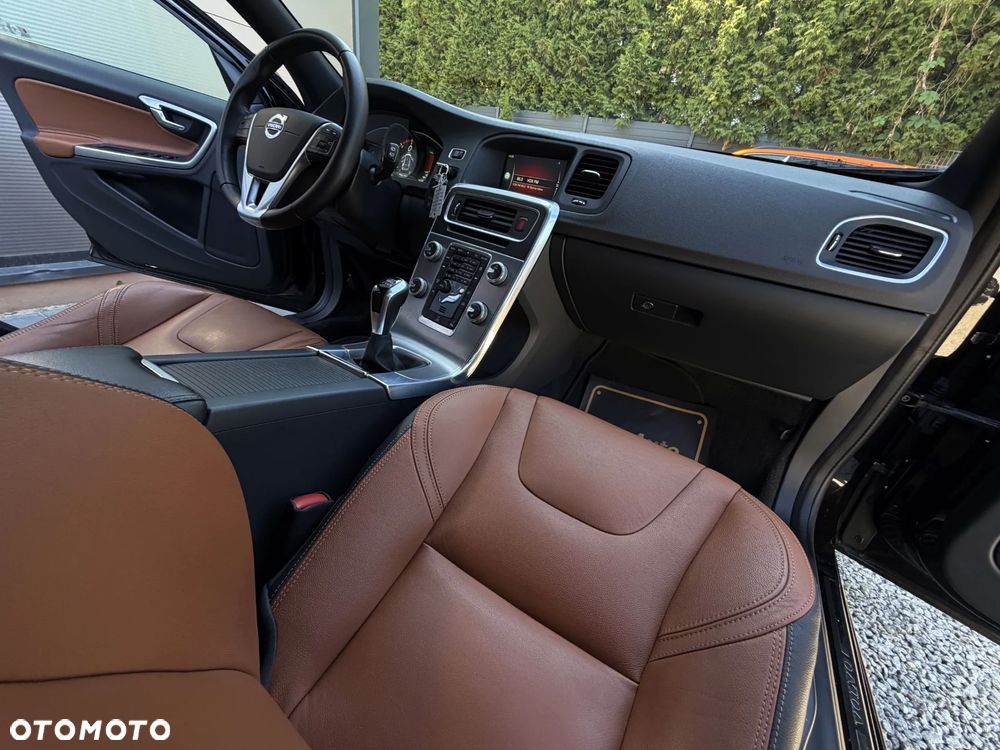 Volvo V60 D4 Drive-E Summum - 16