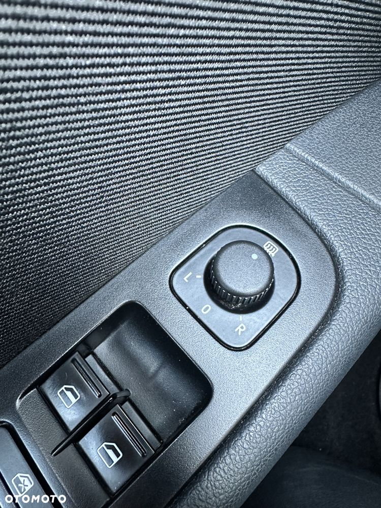 Skoda Superb 2.0 TDI DSG Exclusive - 36