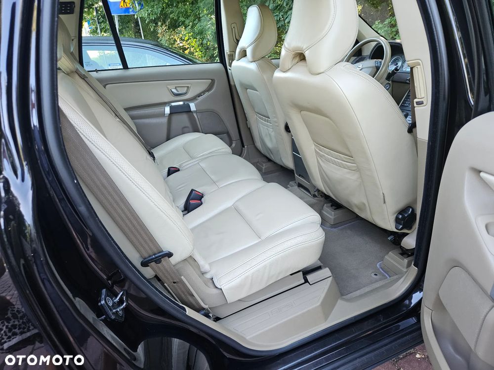 Volvo XC 90 - 11