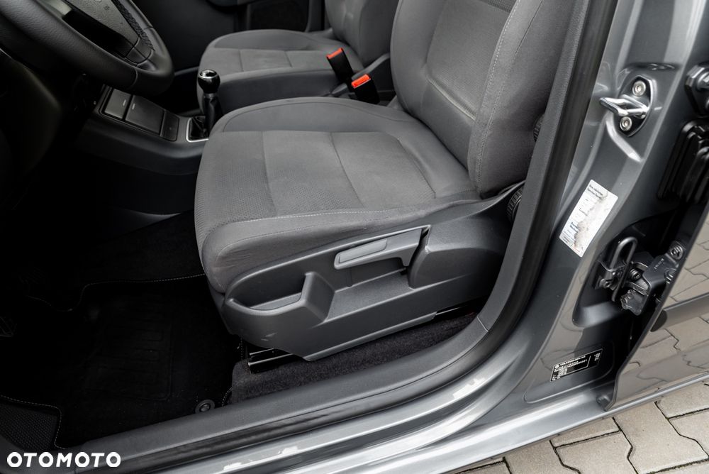 Volkswagen Golf Plus 1.6 Trendline - 18