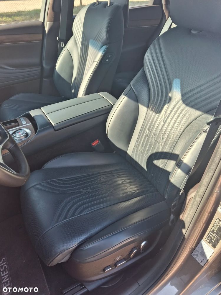 Genesis G80 2.5T AWD AT8 Luxury Line - 3