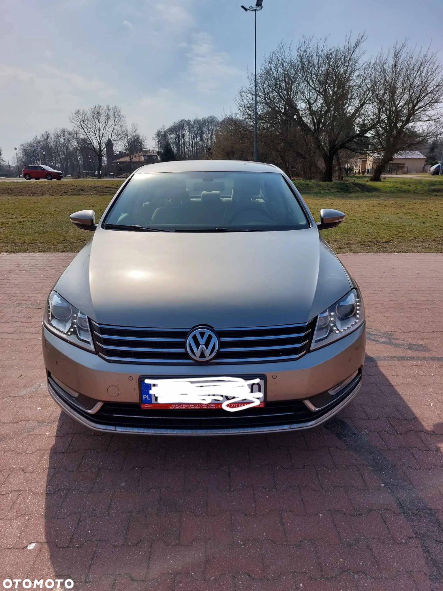 Volkswagen Passat 2.0 TDI Comfortline - 5