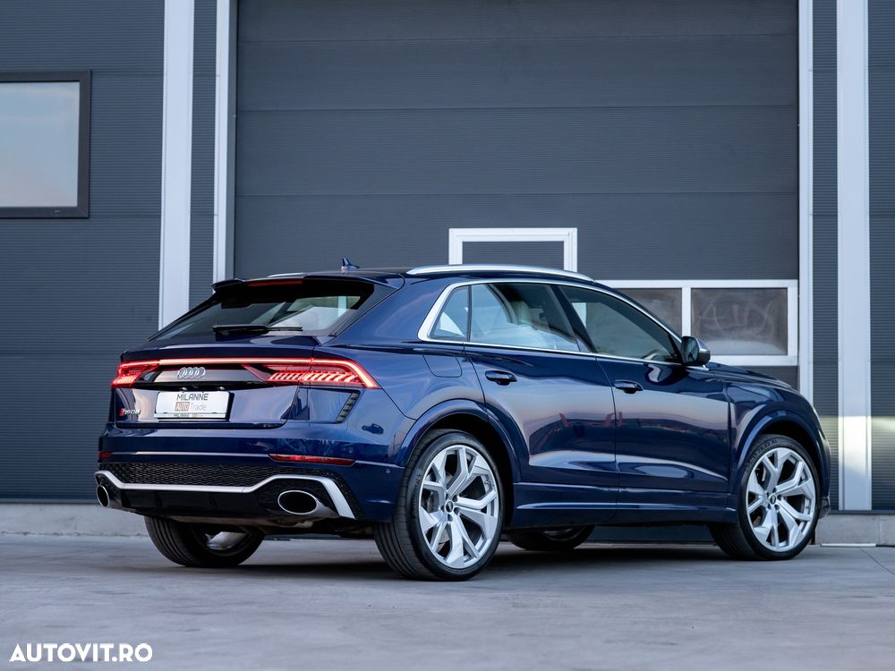 Audi RS Q8 - 5