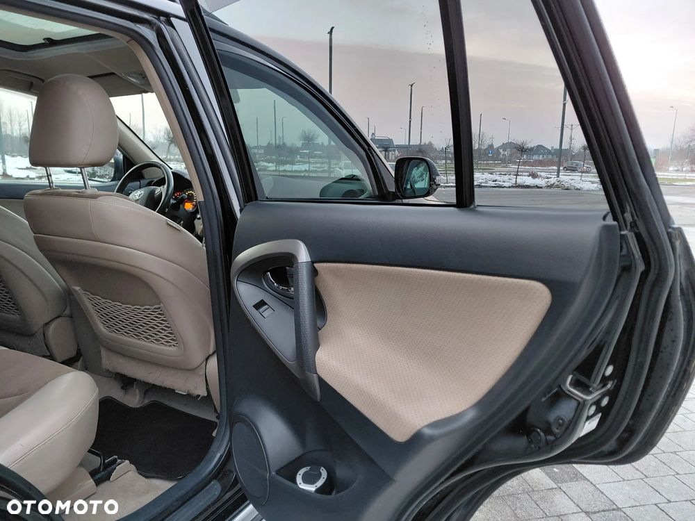 Toyota RAV4 2.2 D-4D 4x4 Sol - 21