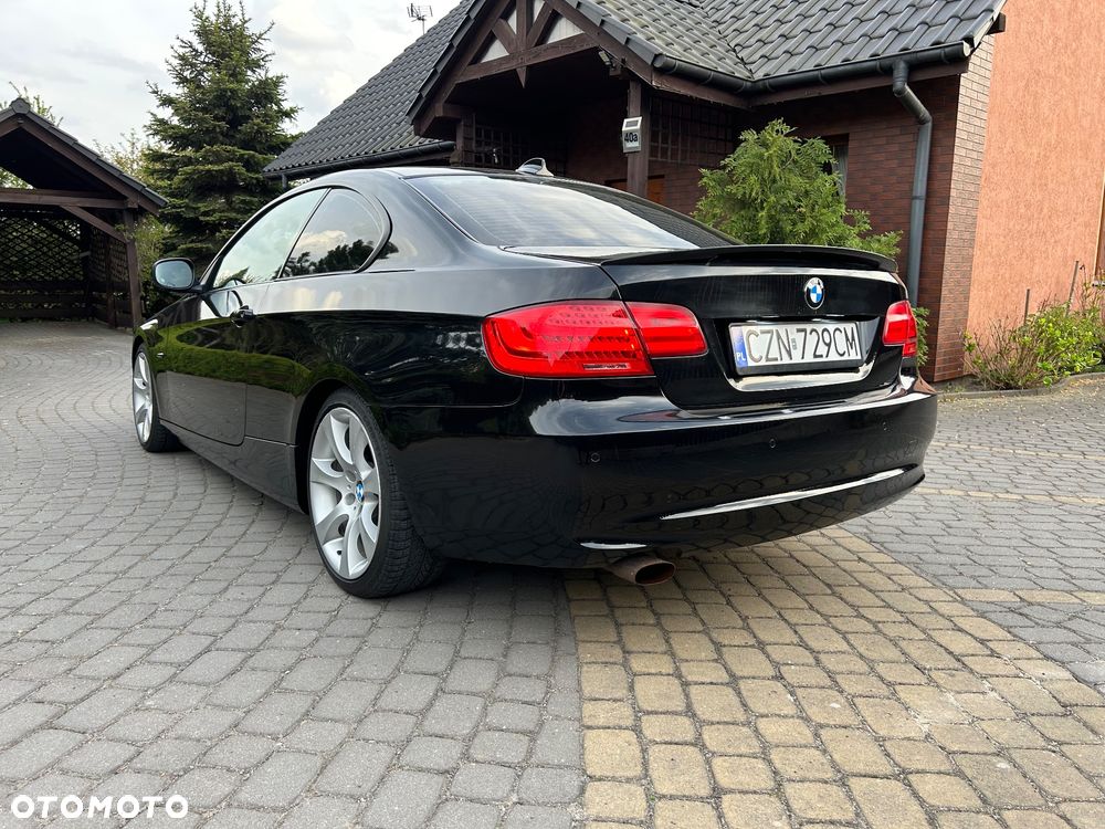 BMW Seria 3 320i M Sport Edition - 10
