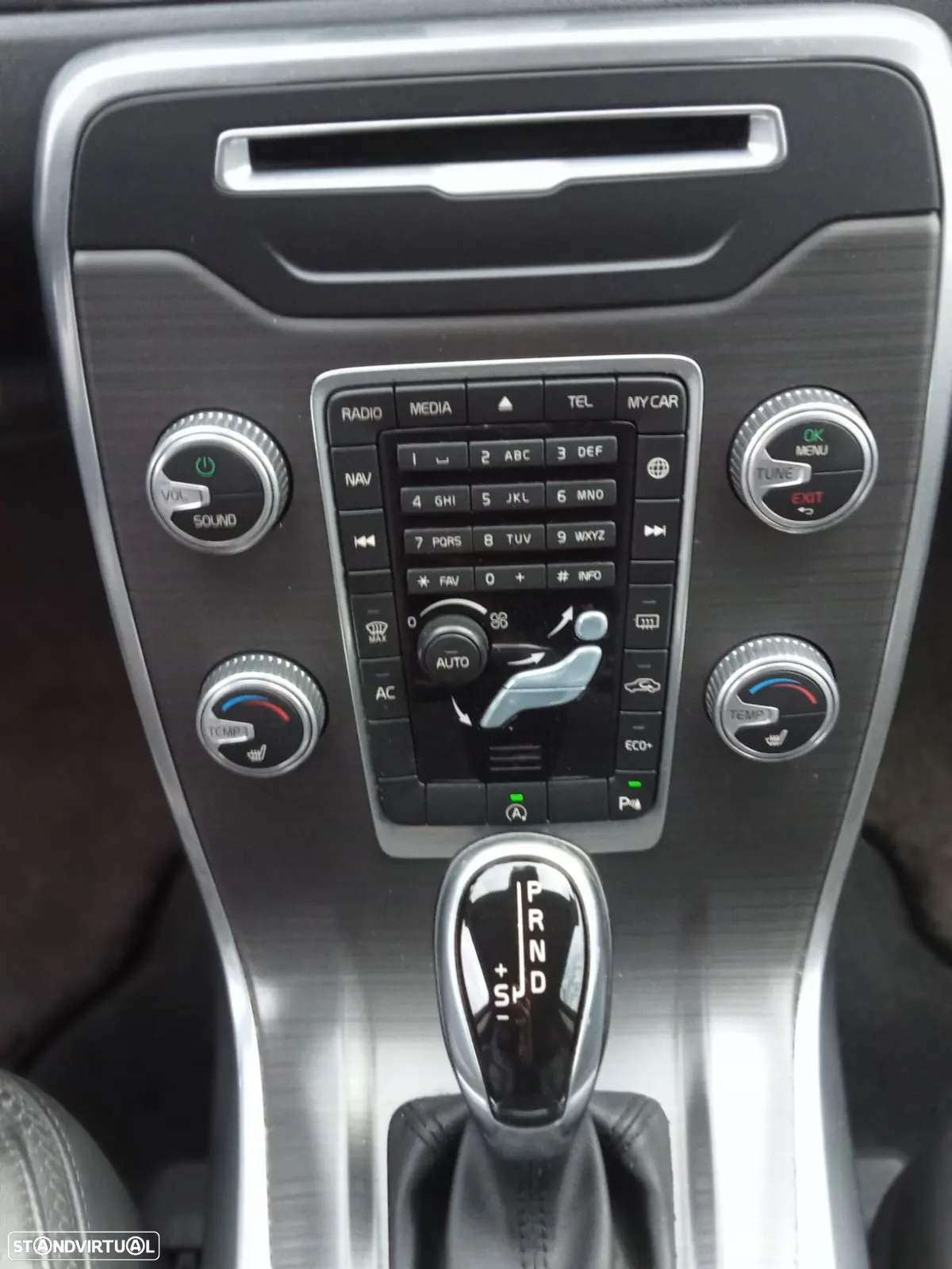 Volvo XC 70 D4 Geartronic Summum - 46