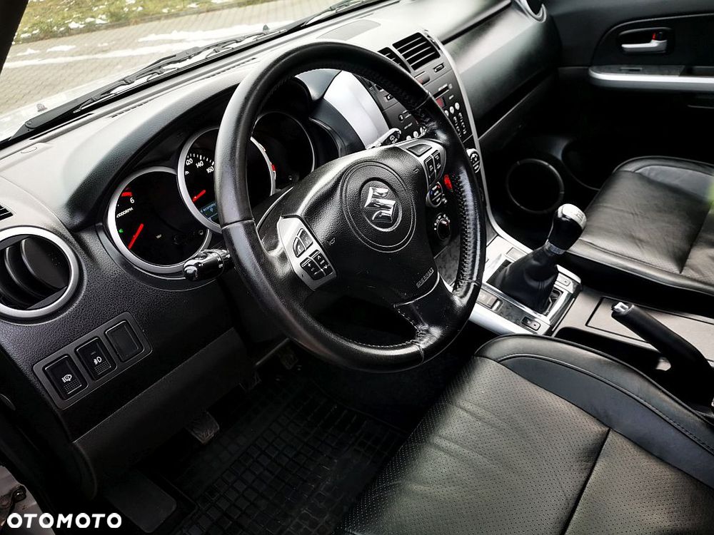 Suzuki Grand Vitara 1.9 DDiS De luxe - 7