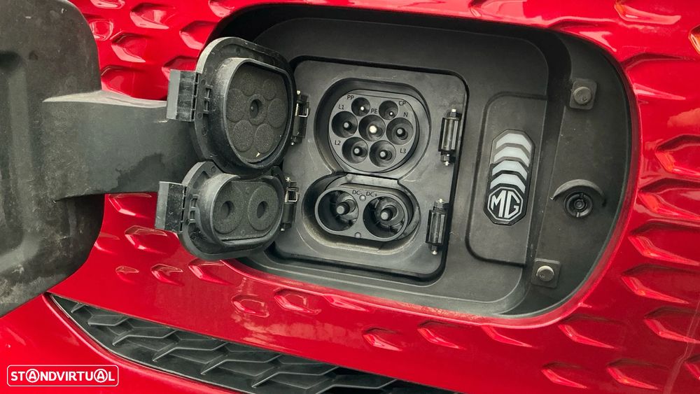 MG ZS EV 72.6 kWh Luxury - 56