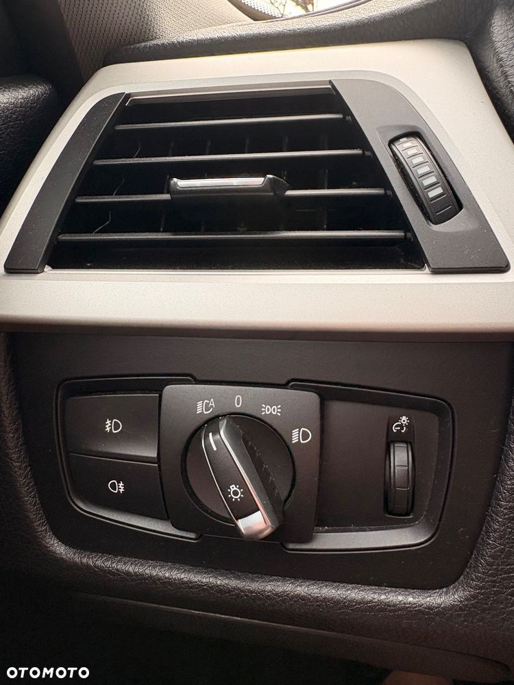 BMW Seria 3 320d - 27