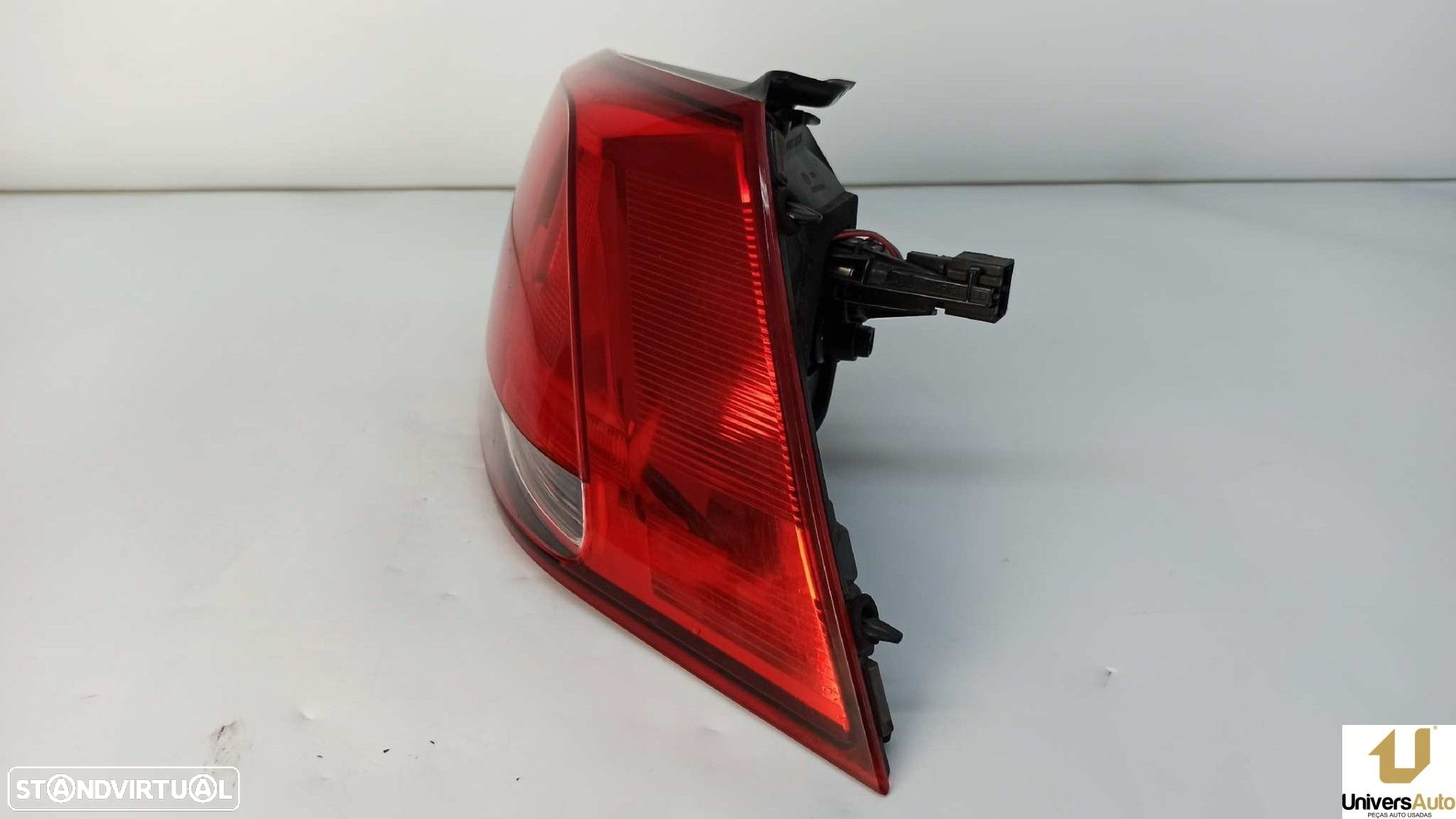 FAROLIM TRASEIRO DIREITO VOLKSWAGEN GOLF VII LIM. ADVANCE BLUEMOTION TECH. - 6