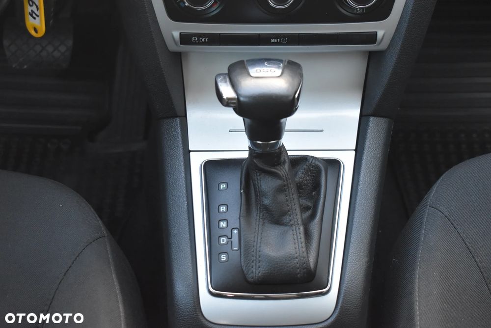 Skoda Octavia 2.0 TDI DPF DSG Ambition - 9