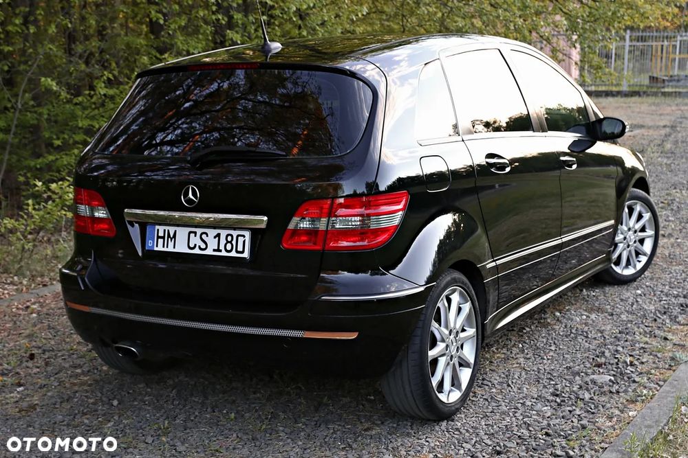 Mercedes-Benz Klasa B 200 Special Edition - 23