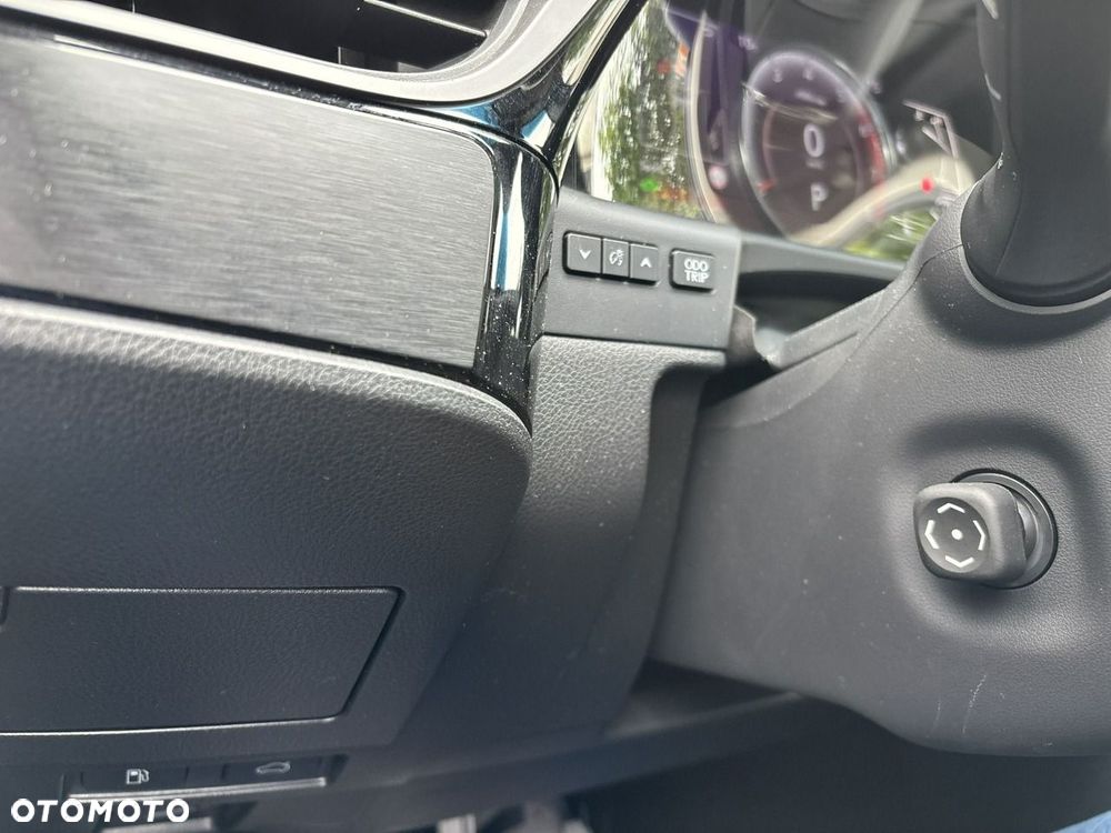 Lexus ES 300h Business Edition - 27