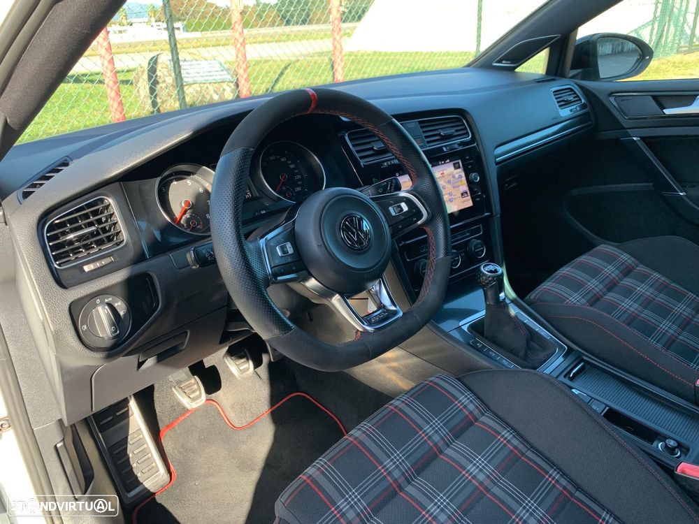 VW Golf 2.0 TSi GTi - 9