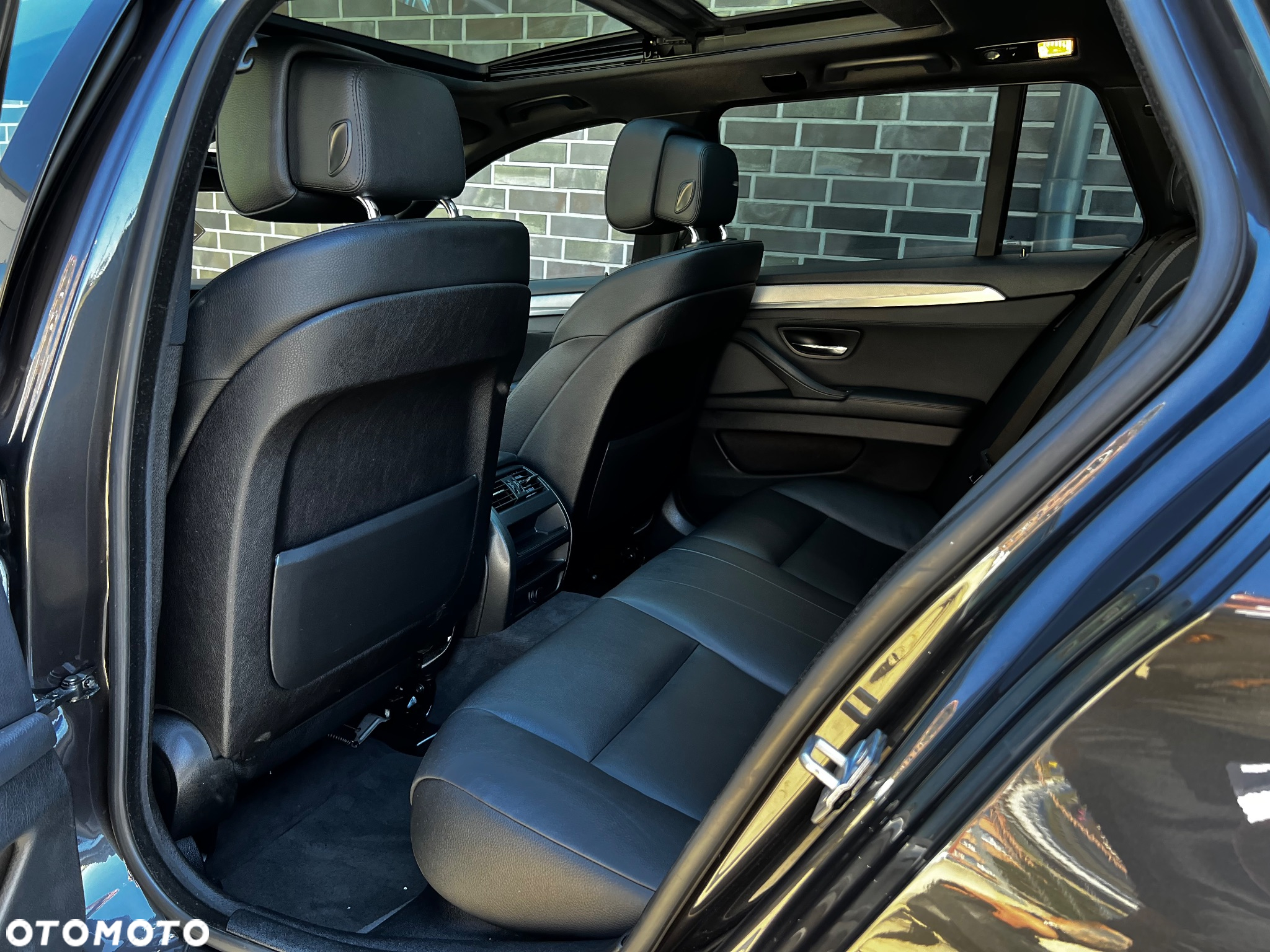 BMW Seria 5 520d Touring Sport-Aut - 28