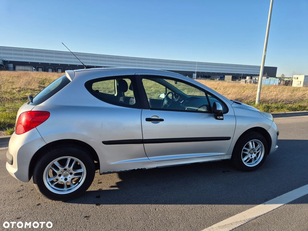 Peugeot 207 1.4 HDi Presence - 7