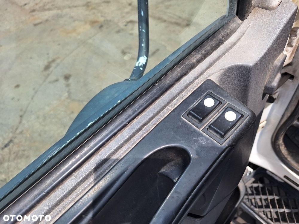 Renault 270.18 4X2 - 10