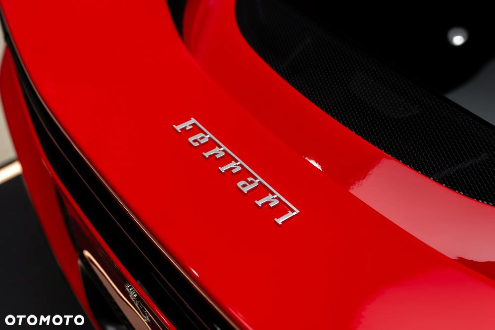 Ferrari 296 GTS - 18