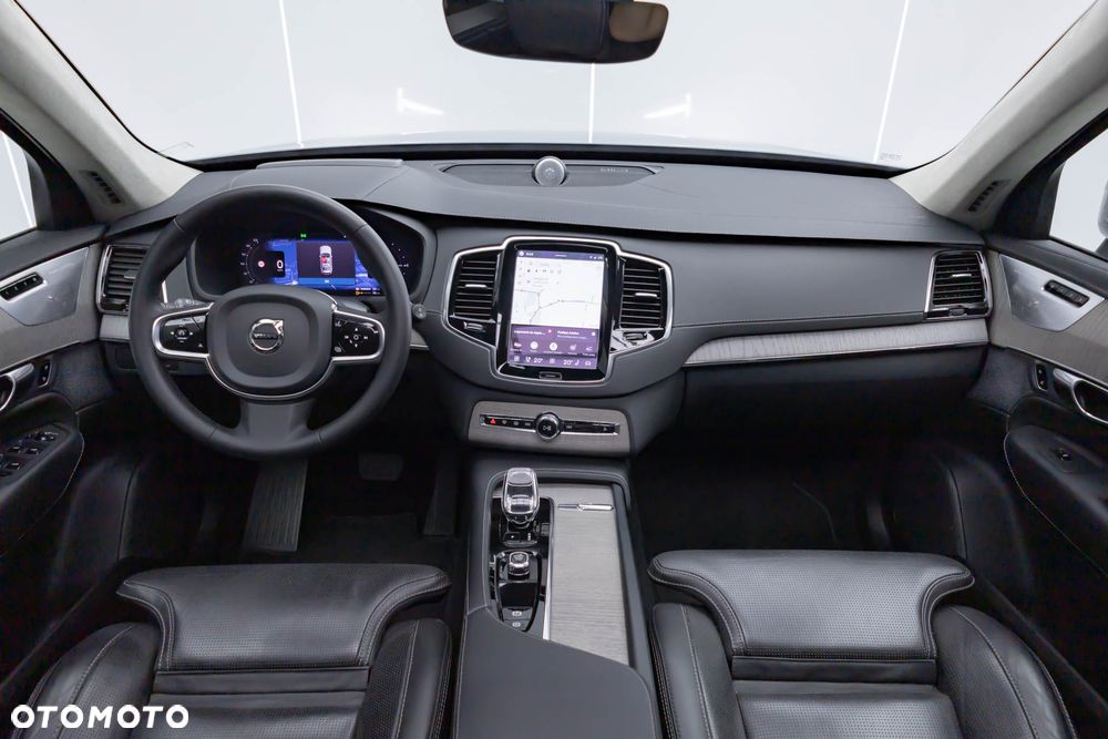 Volvo XC 90 - 8