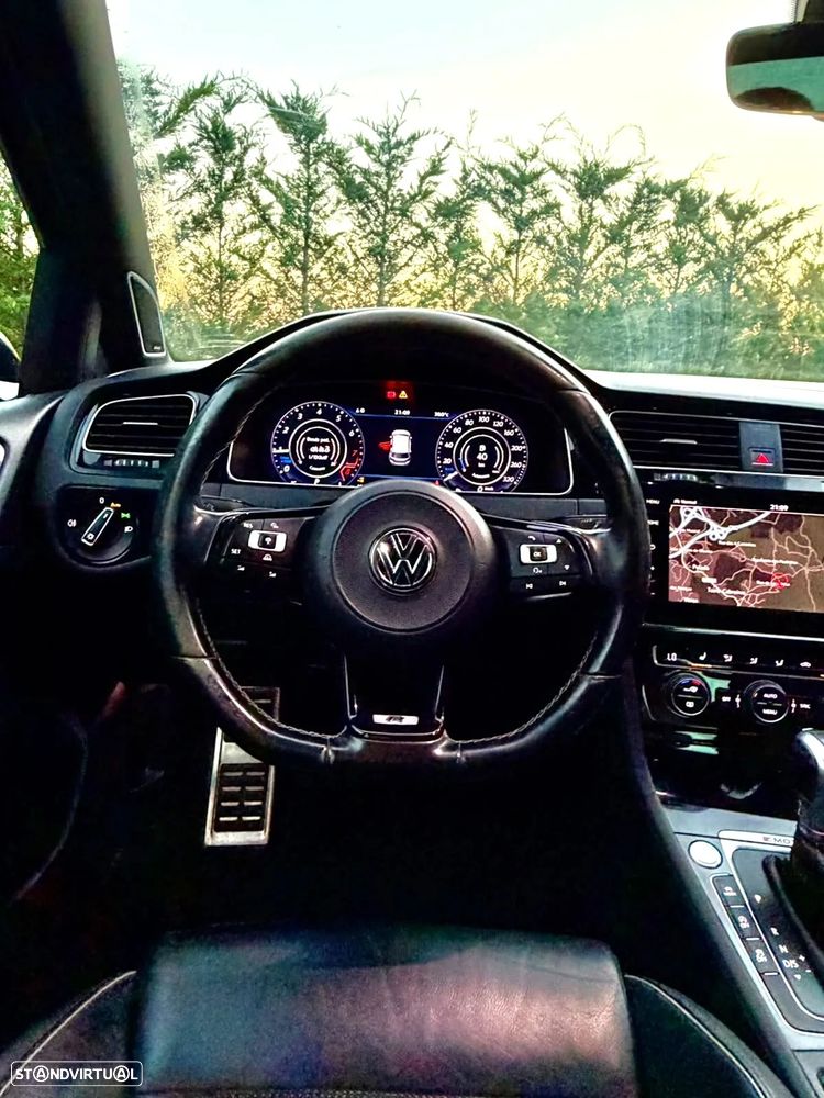 VW Golf R 2.0 TSI OPF 4Motion DSG - 21
