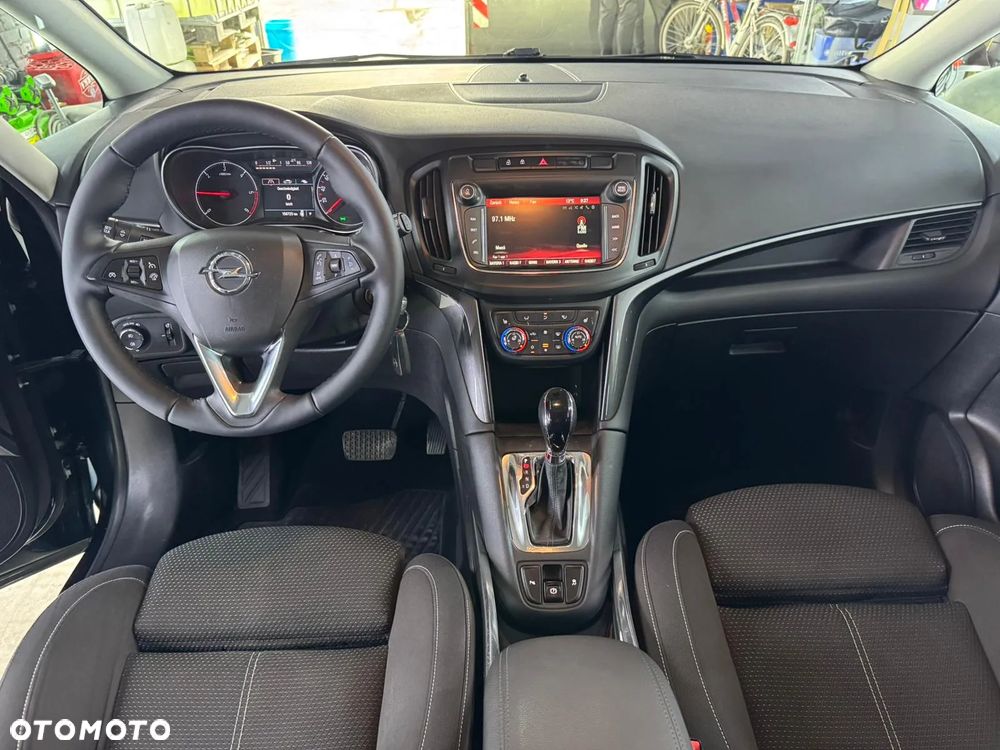 Opel Zafira 2.0 D (CDTI) Automatik Business Innovation - 28