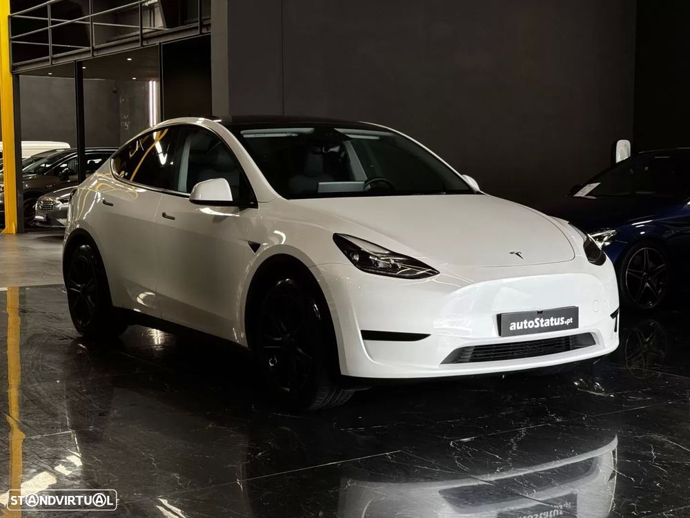 Tesla Model Y - 5