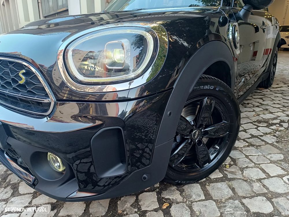 MINI Countryman Cooper SE Premium P. Essential Auto - 11