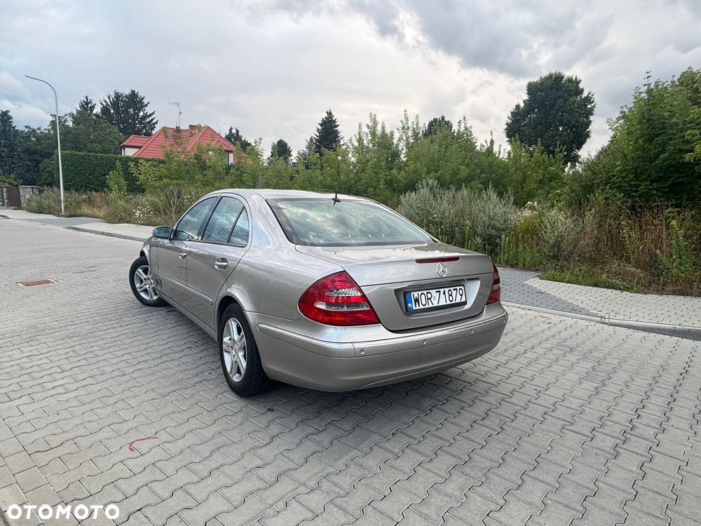 Mercedes-Benz Klasa E 320 CDI T Elegance - 22