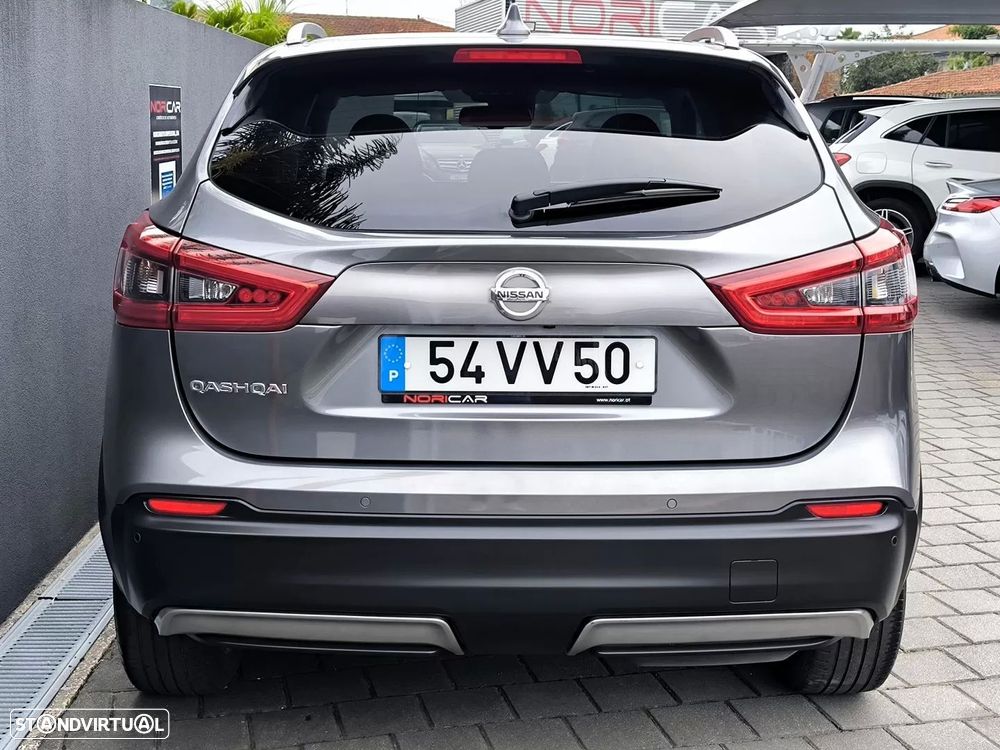 Nissan Qashqai 1.5 dCi N-Connecta J18 - 18