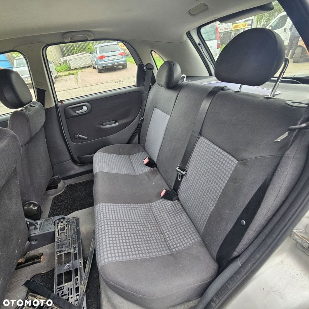 Opel Corsa C (kod lak Z157) - 14