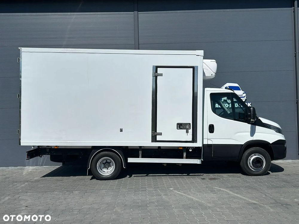 Iveco Daily 72C18 3.0 HPI Chłodnia Mroźnia 8 palet  **230V**Hakówka**Climatronic**Sprowadzony**2018R** - 6