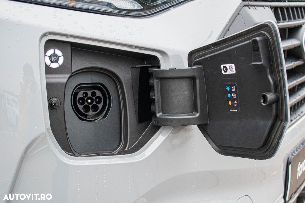 Ford Transit Custom - 11