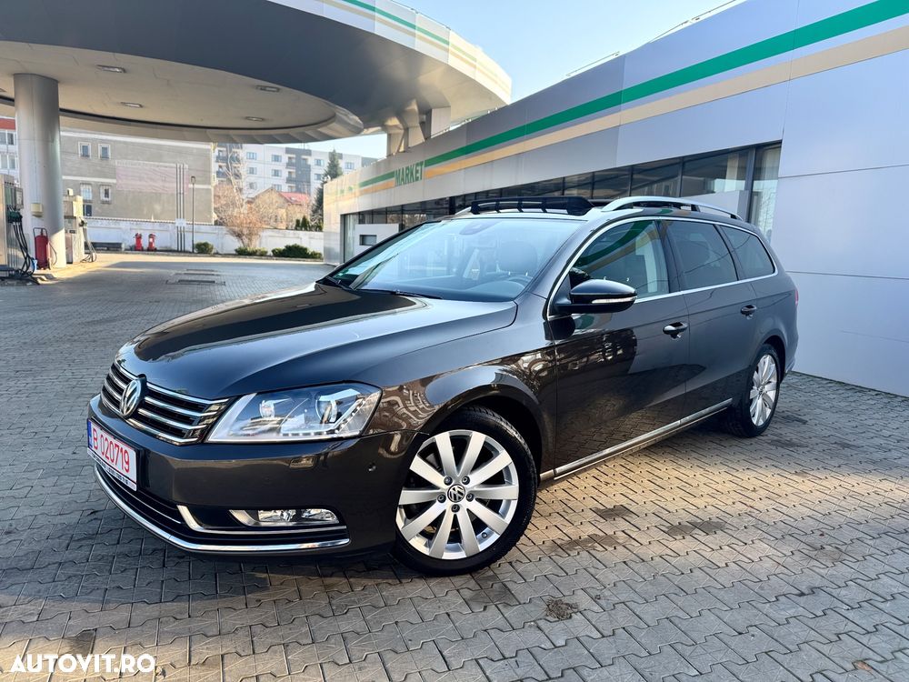 Volkswagen Passat - 1