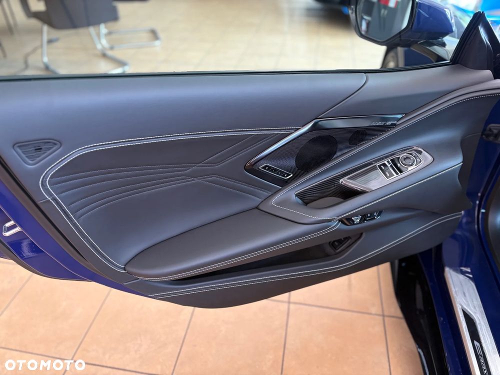 Chevrolet Corvette - 6