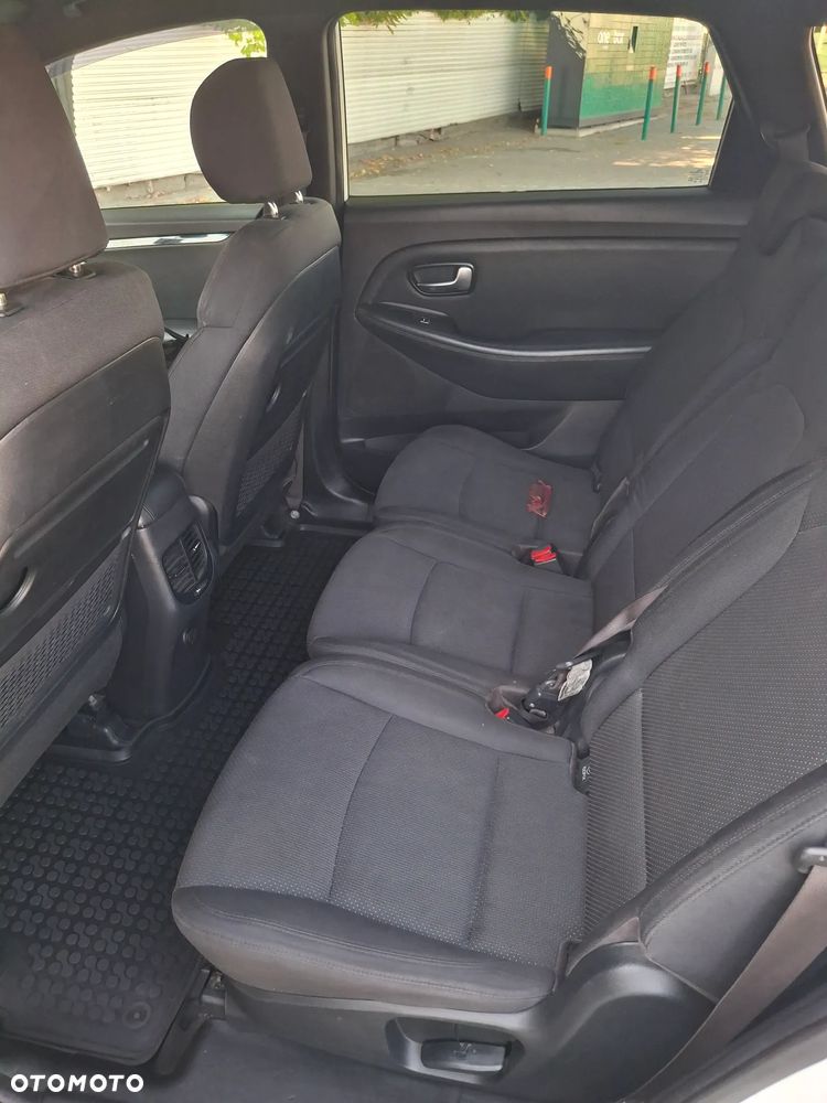 Kia Carens 1.7 CRDi Spirit - 6