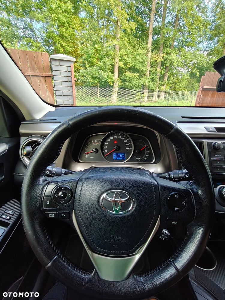 Toyota RAV4 2.0 D-4D Prestige - 9